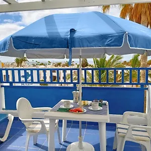 Apartment Aguazul - A Pie De Piscina Y Vistas Al Mar, Puerto del Carmen (Lanzarote)